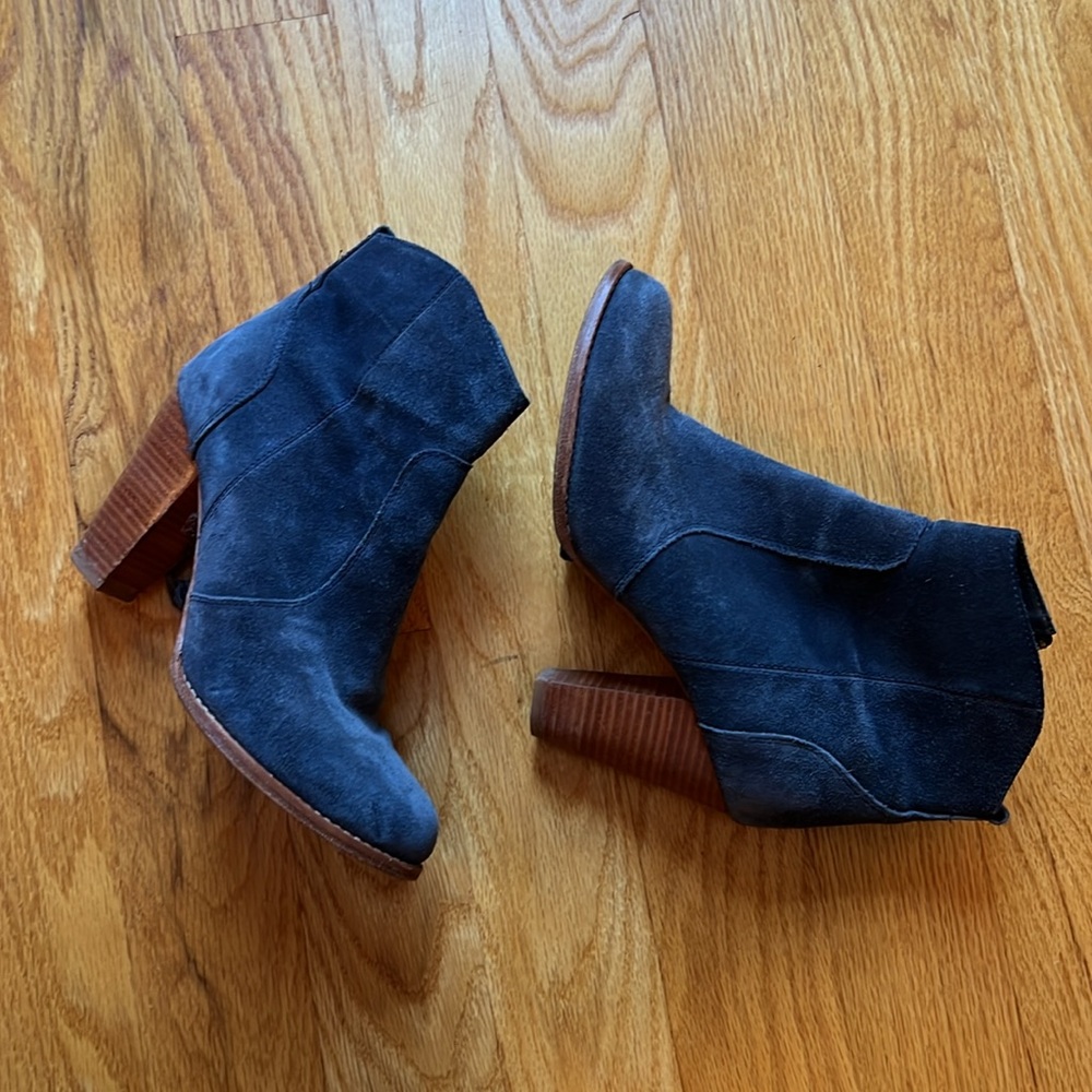 Joie blue suede heeled booties, 38.5